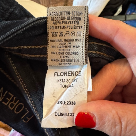 DL1961 skinny jeans, altered length, dark wash, size 24 - Picture 6 of 6